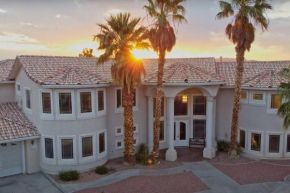 -Guy's Golf Trip! 6,028 sq ft Estate 10 Bed 4 Bath